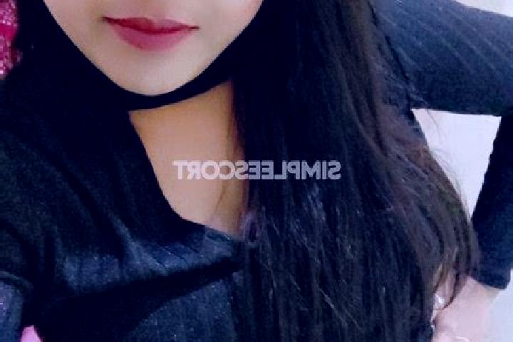 Eleanor, 22 — Escort in Palavansathu, India