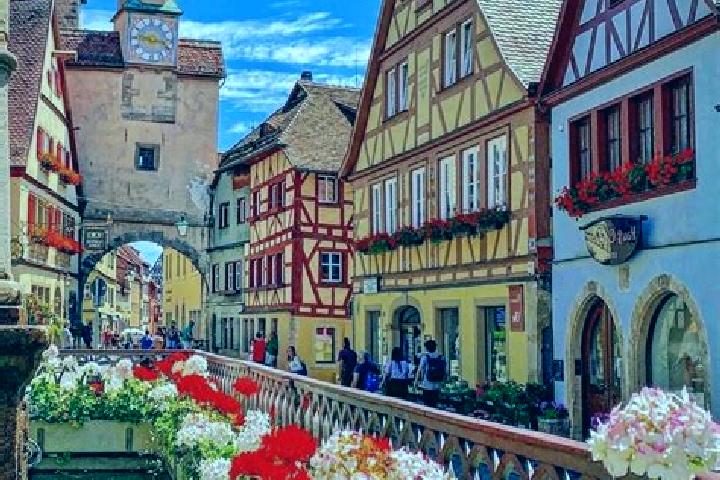 Eleanor, 22 — Escort in Rudolstadt, Germany