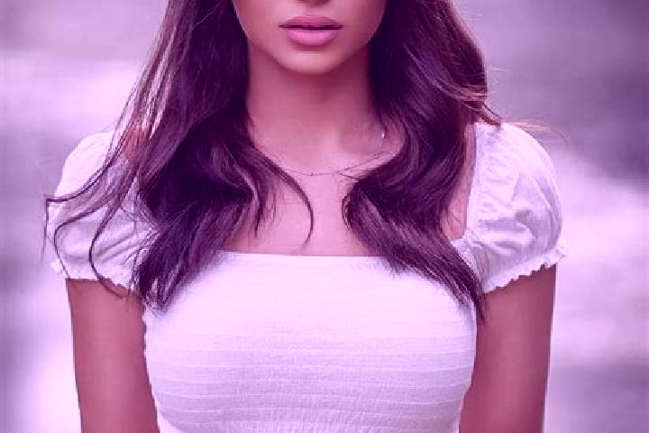 Eleanor, 23, a brunette brown-eyed indian companion based in Puerto Madero. Offering Striptease, CIM, BDSM, Couples. Available for incall and outcall, overni...