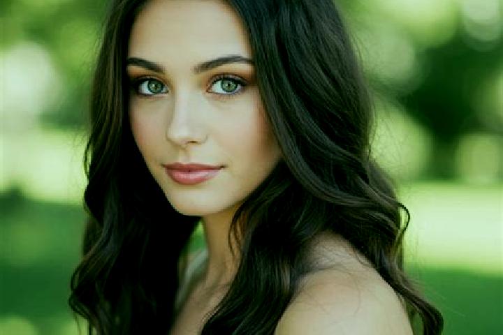Eleanor, 23, a brunette hazel-eyed caribbean companion based in Siralkoppa. Offering Domination, Deep French Kissing, Girlfriend Experience. Available for in...