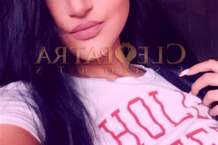Eleanor, 23, a dark blonde dark-eyed mediterranean companion based in Pandu. Offering Overnight, Striptease, Tantra, Roleplay, Fetish. Available for incall a...