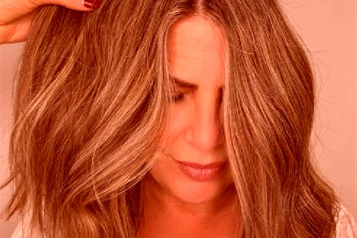 Eleanor, 23, a dark blonde grey-eyed mixed companion based in Valea Ciresului. Offering Deep French Kissing, Roleplay, Overnight. Available for incall and ou...