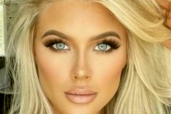 Eleanor, 23, a platinum blonde amber-eyed middle eastern companion based in Bijeljina. Offering GFE, Domination, Dinner Date, OWO, Couples. Available for inc...