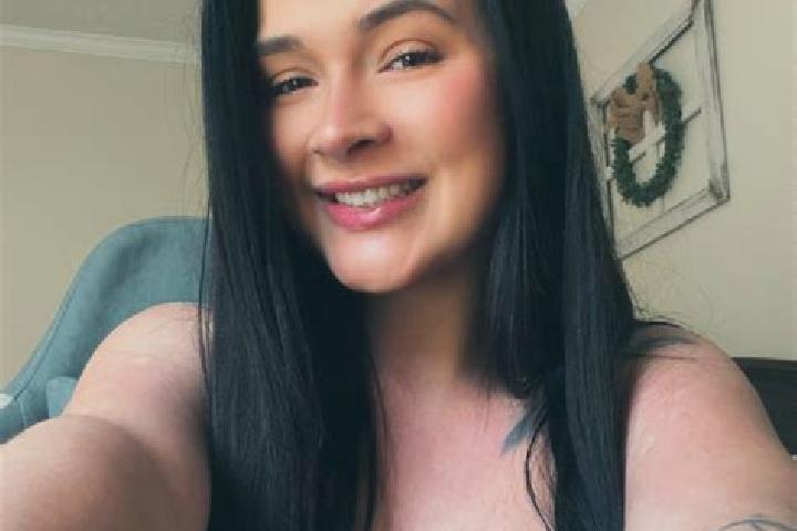 Eleanor, 23 — Escort in Honaker, United States