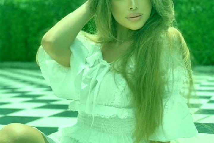 Eleanor, 23 — Escort in Nizhneyansk, Russia