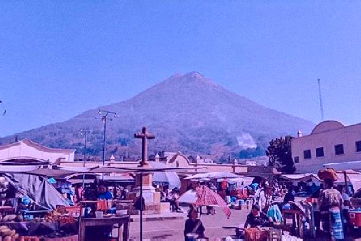Eleanor, 23 — Escort in Santa Maria de Jesus, Guatemala