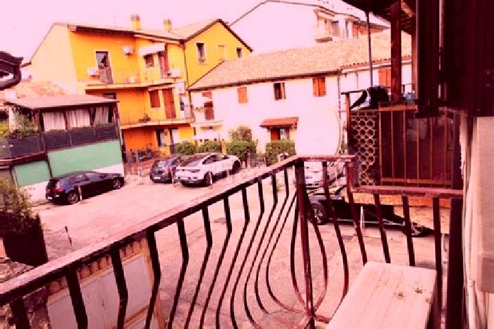 Eleanor, 23 — Escort in Via Monti Lessini, Italy