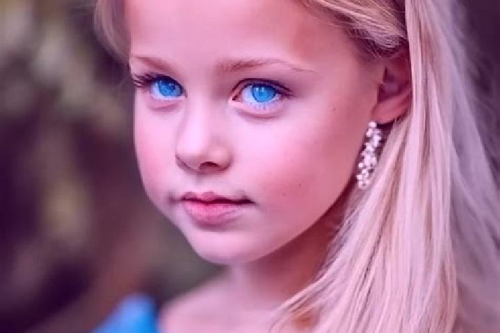 Eleanor, 24, a blonde blue-eyed asian companion based in Citarik. Offering BDSM, Girlfriend Experience, GFE, Striptease. Available for incall and outcall, da...