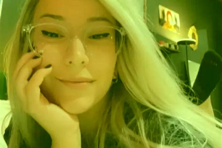 Eleanor, 24, a blonde hazel-eyed middle eastern companion based in Jalpan de Serra. Offering GFE, Roleplay, Domination, OWO, Prostate Massage. Available for ...