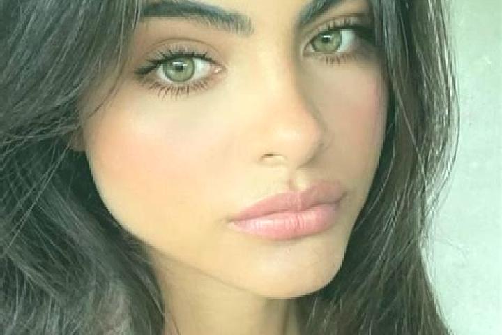 Eleanor, 24, a brunette grey-eyed indian companion based in Dolati. Offering Prostate Massage, A-Level, Fetish, Dinner Date. Available for incall and outcall...