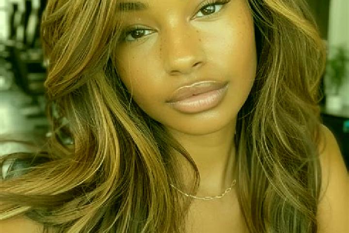 Eleanor, 24, a dark blonde amber-eyed ebony companion based in Atarra. Offering Erotic Massage, Dinner Date, OWO, Tantra, A-Level. Available for incall and o...