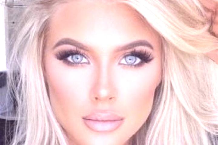 Eleanor, 24, a platinum blonde brown-eyed indian companion based in Koumabo. Offering Fetish, Couples, Roleplay, Prostate Massage. Available for incall and o...
