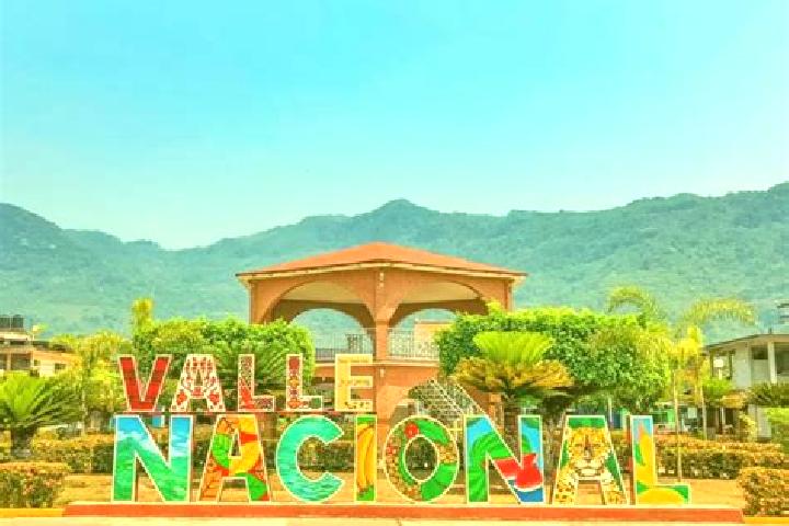 Eleanor, 24 — Escort in San Juan Bautista Valle Nacional, Mexico