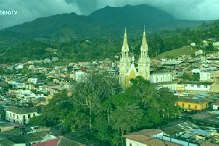 Eleanor, 24 — Escort in Tibirita, Colombia