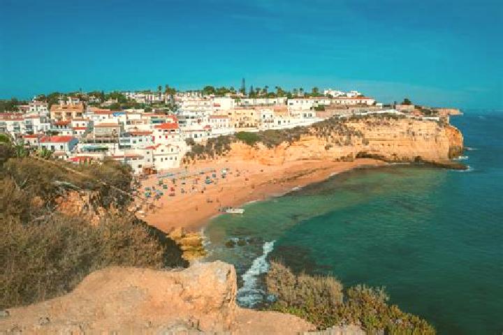 Eleanor, 26 — Escort in Carvoeira, Portugal
