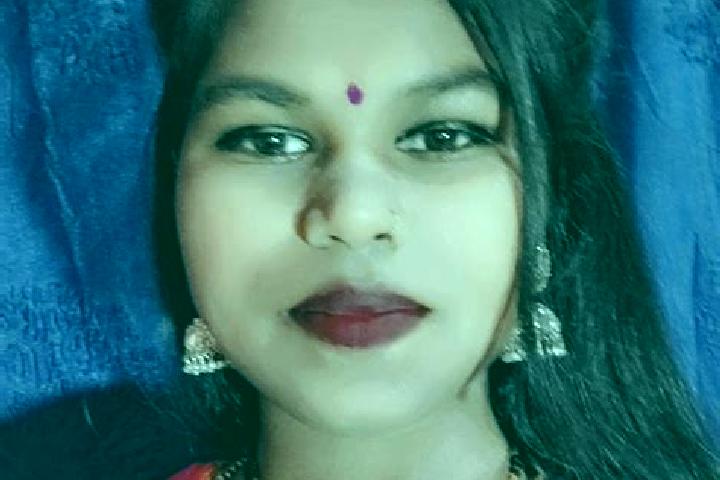 Eleanor, 26 — Escort in Palayad, India