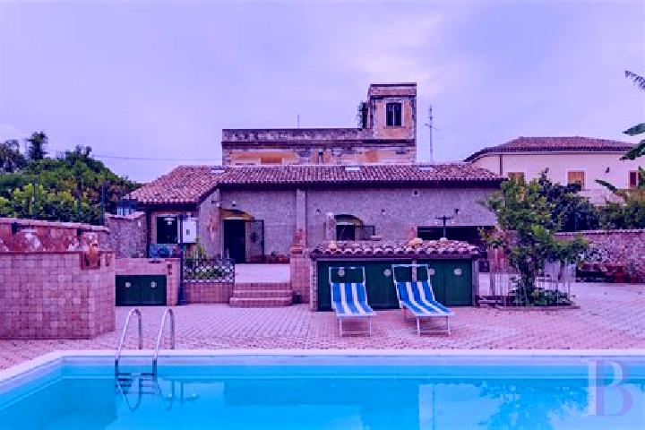 Eleanor, 26 — Escort in Pozzillo, Italy