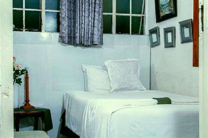 Eleanor, 26 — Escort in Redcliff, Zimbabwe