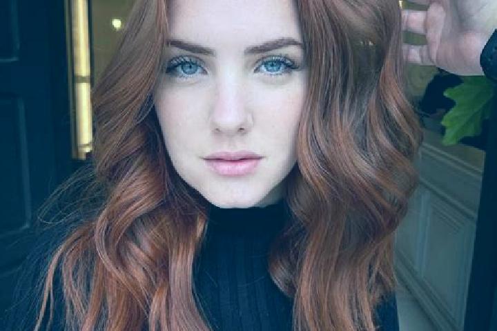 Eleanor, 27, a auburn blue-eyed middle eastern companion based in Marcabeli. Offering GFE, BDSM, Couples, Deep French Kissing. Available for incall and outca...