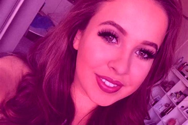 Eleanor, 27, a brunette amber-eyed indian companion based in Doyet. Offering Girlfriend Experience, Fetish, Duos. Available for incall and outcall, day and e...