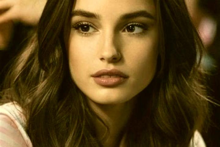 Eleanor, 27, a brunette brown-eyed asian companion based in Golbahar. Offering Striptease, Massage, Party Girl, Erotic Massage, Tantra. Available for incall ...