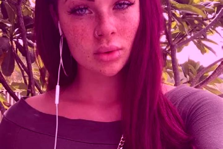 Eleanor, 27, a red hazel-eyed ebony companion based in San Martino al Tagliamento. Offering Roleplay, Overnight, Dinner Date, Party Girl, Striptease. Availab...