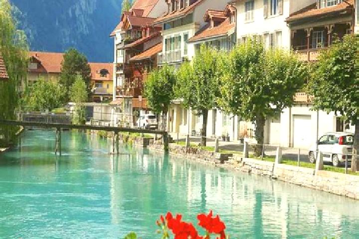 Eleanor, 27 — Escort in Bueckler-Doernler, Switzerland