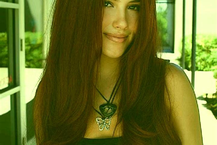 Eleanor, 28, a auburn dark-eyed slavic companion based in Kalerker. Offering Duos, Girlfriend Experience, OWO, Fetish, A-Level. Available for incall and outc...