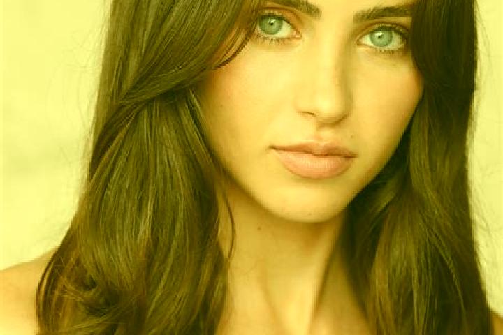 Eleanor, 28, a red brown-eyed asian companion based in Ciughes. Offering Couples, BDSM, Prostate Massage, A-Level, Roleplay. Available for incall and outcall...