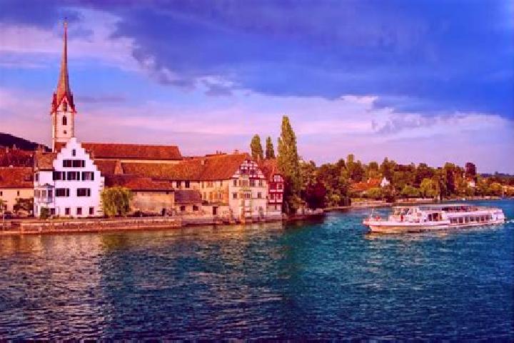 Eleanor, 29 — Escort in Eschenz, Switzerland