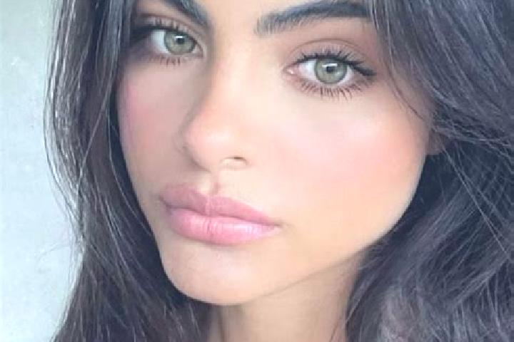 Eleanor, 30, a black hazel-eyed middle eastern companion based in Salamina. Offering Duos, Erotic Massage, Striptease. Available for incall and outcall, over...