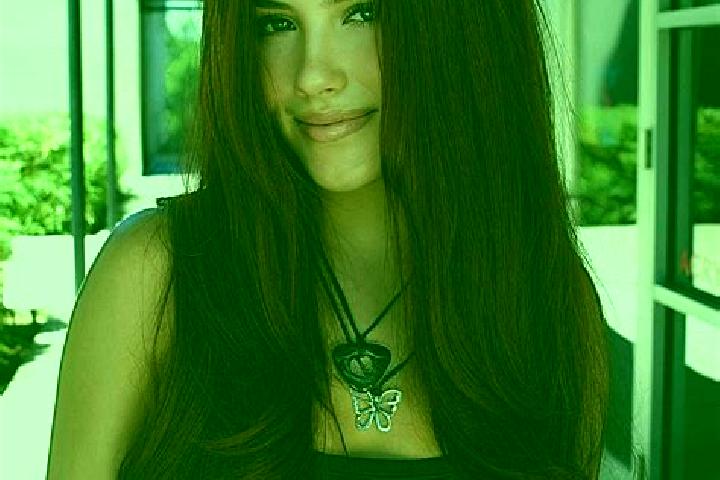 Eleanor, 31, a auburn dark-eyed asian companion based in Ar Radisiyah Qibli. Offering CIM, Fetish, Massage. Available for incall and outcall, overnight booki...