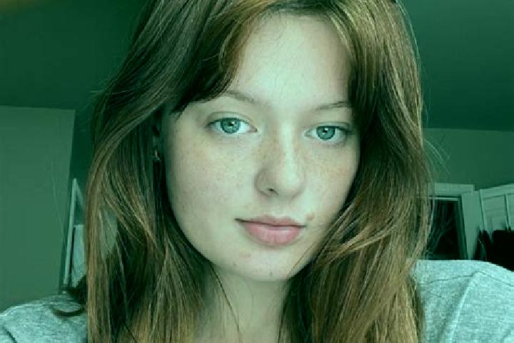 Eleanor, 31, a auburn dark-eyed european companion based in Shaghat. Offering Couples, Massage, Deep French Kissing, Tantra. Available for incall and outcall...