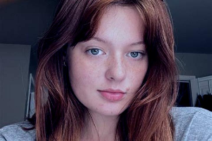 Eleanor, 31, a auburn hazel-eyed asian companion based in Shaul der. Offering GFE, OWO. Available for incall and outcall, day and evening dates.