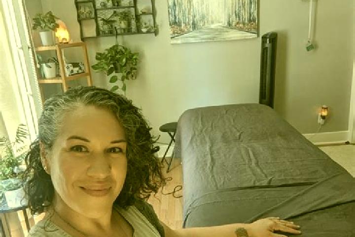 Eleanor, 32, a black grey-eyed slavic companion based in San Antonio de los Vazquez. Offering Massage, Fetish, Striptease, Duos. Available for incall and out...