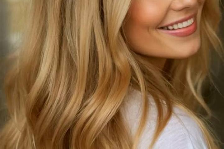 Eleanor, 32, a blonde hazel-eyed european companion based in Thal. Offering Girlfriend Experience, Couples, Party Girl, Striptease. Available for incall and ...