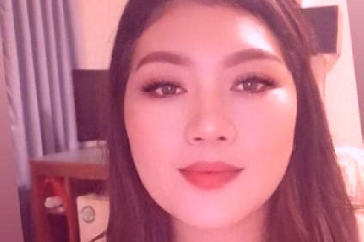 Eleanor, 32, a brunette dark-eyed asian companion based in Likioen. Offering GFE, CIM. Available for incall and outcall, day and evening dates.