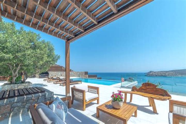 Eleanor, 32 — Escort in Gournes, Greece