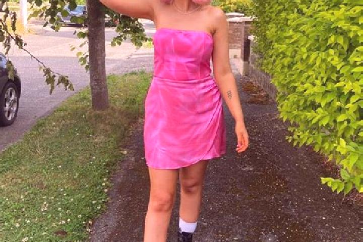 Eleanor, 32 — Escort in Pink, United States
