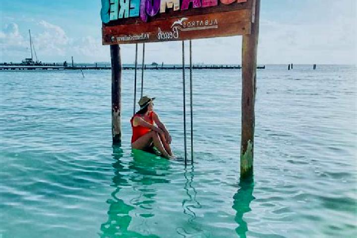 Eleanor, 32 — Escort in Zona Urbana Ejido Isla Mujeres, Mexico