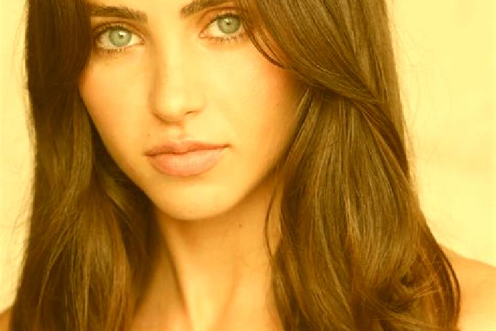 Eleanor, 33, a brunette brown-eyed latina companion based in Pollone. Offering GFE, CIM, A-Level. Available for incall and outcall, overnight bookings availa...