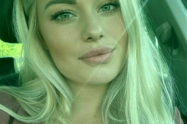 Eleanor, 34, a blonde hazel-eyed asian companion based in Umbrias. Offering Girlfriend Experience, Striptease, Tantra, CIM. Available for incall and outcall,...