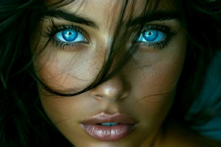 Eleanor, 34, a chestnut blue-eyed latina companion based in Nova Ves I. Offering Deep French Kissing, OWO, Fetish, 69. Available for incall and outcall, day ...