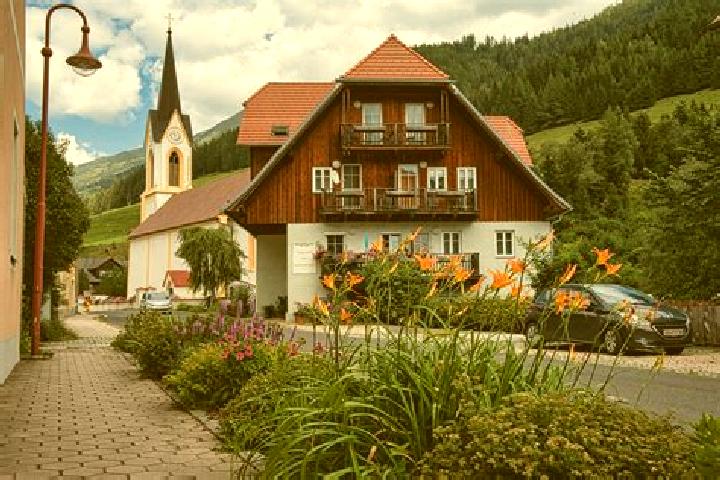 Eleanor, 34, a red blue-eyed ebony companion based in Sankt Johann am Tauern. Offering BDSM, Roleplay, Fetish, Deep French Kissing, Overnight. Available for ...