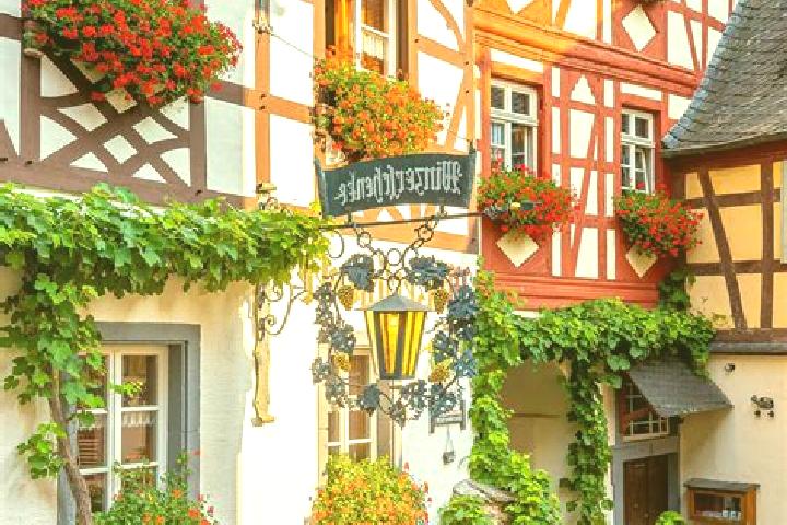 Eleanor, 34 — Escort in Lurschau, Germany