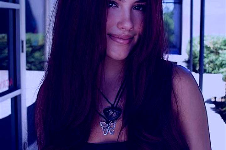Eleanor, 35, a auburn dark-eyed caribbean companion based in Zoetermeer. Offering Erotic Massage, Party Girl, Overnight, GFE. Available for incall and outcal...
