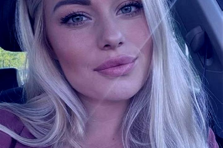 Eleanor, 35, a blonde hazel-eyed caucasian companion based in Taiping. Offering Striptease, Dinner Date, Massage, Overnight, Duos. Available for incall and o...