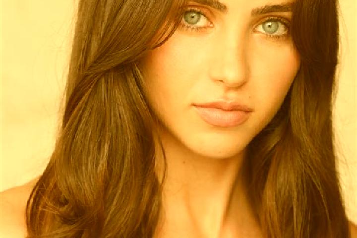 Eleanor, 35, a brunette brown-eyed slavic companion based in Jhulasan. Offering Striptease, Deep French Kissing, Erotic Massage, Party Girl. Available for in...