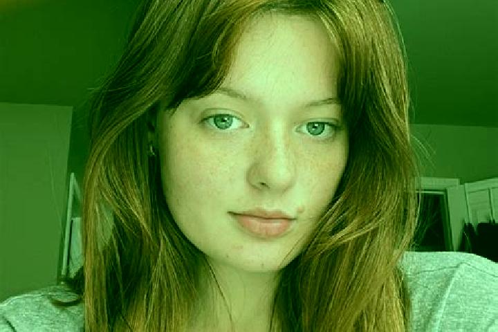 Eleanor, 35, a red green-eyed mixed companion based in East Bend. Offering Party Girl, Overnight, Domination, Erotic Massage. Available for incall and outcal...