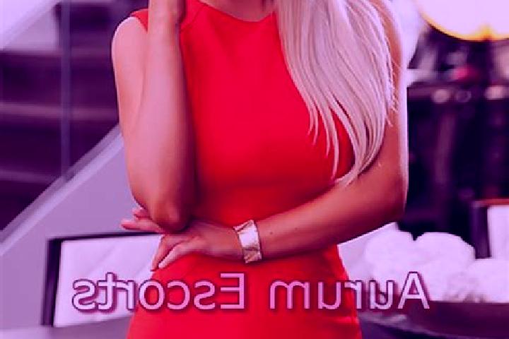 Eleanor, 35, a red grey-eyed caucasian companion based in Plan de Pierna. Offering OWO, Girlfriend Experience, Party Girl, Domination, Dinner Date. Available...